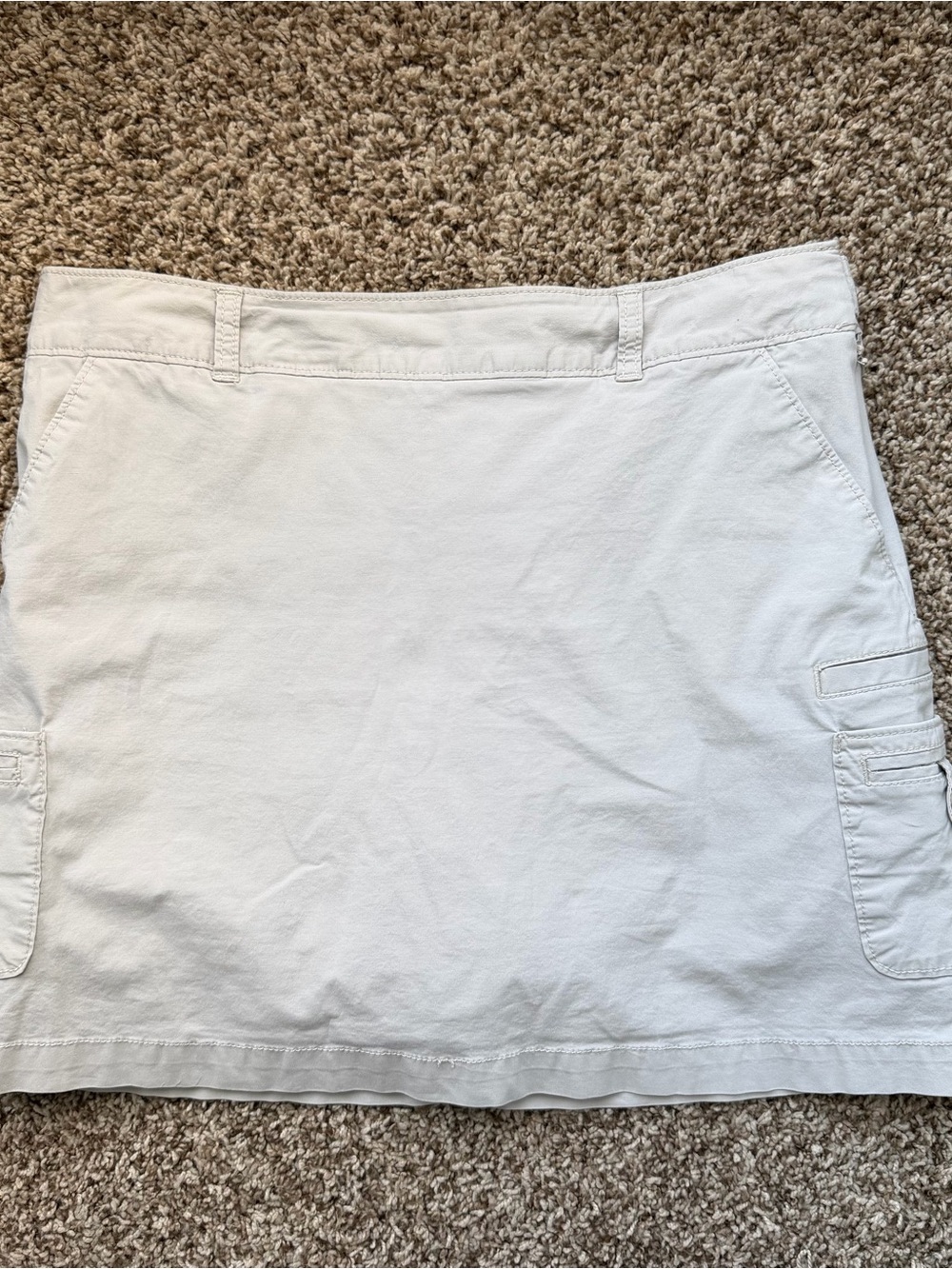 Dockers Womens Skort Size 6 Beige Khaki Cargo Utility Golf Casual Stretch Shorts